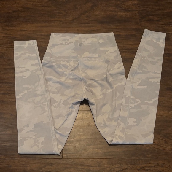 lululemon athletica Pants - Lululemon leggings